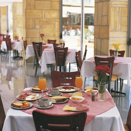Hotell Athena 3*